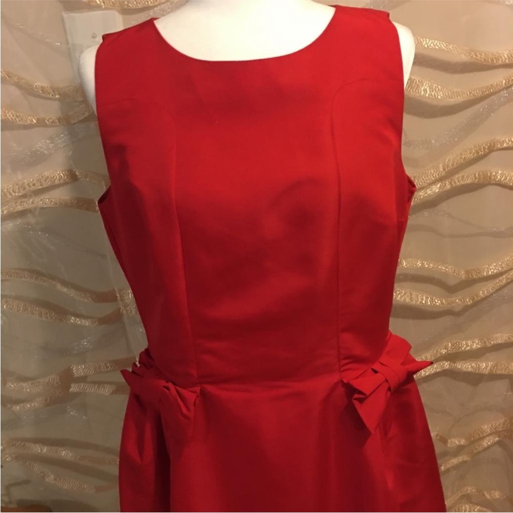Taylor Sleeveless Women’s Red Dress with Sweet Bow Detail - Picture 3 of 10